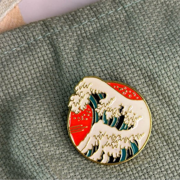 Coastal Sunset Wave Magnetic Sewing Needle Minder Surf Spray, [1.4” x 1.25”] - Picture 4 of 12